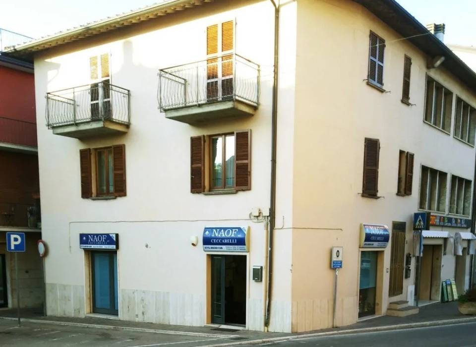 Esterno dell'agenzia funebre di Assisi