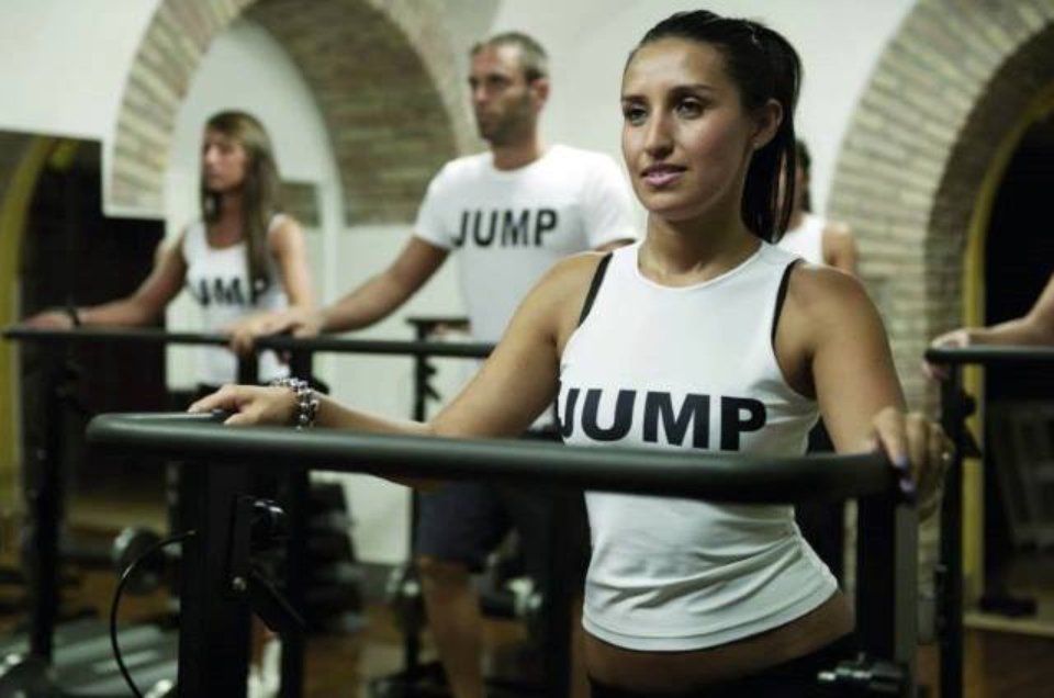 Donna su tapis roulant