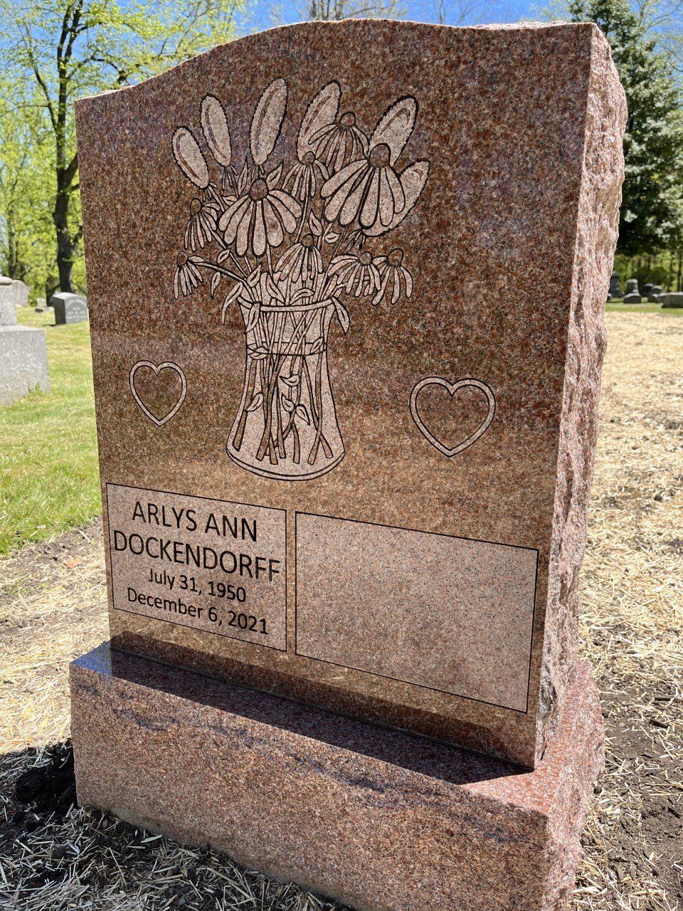 Dockendorff North American Pink Single Upright Custom Design Flat Carved Design Polished 2 BRP Siides