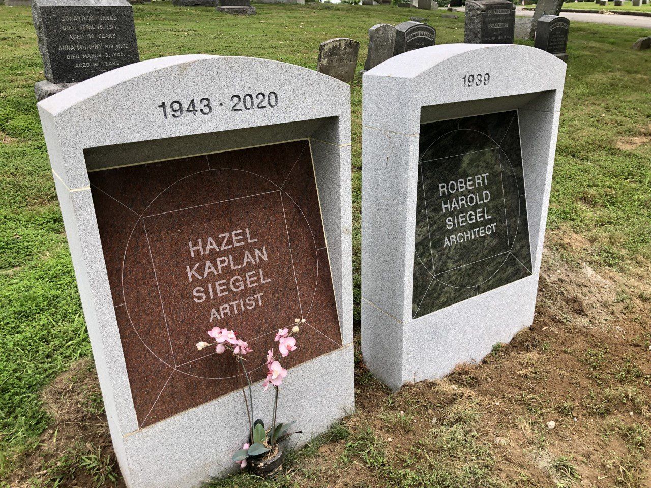 Siegel Skin Frosted Lettering Oval Top