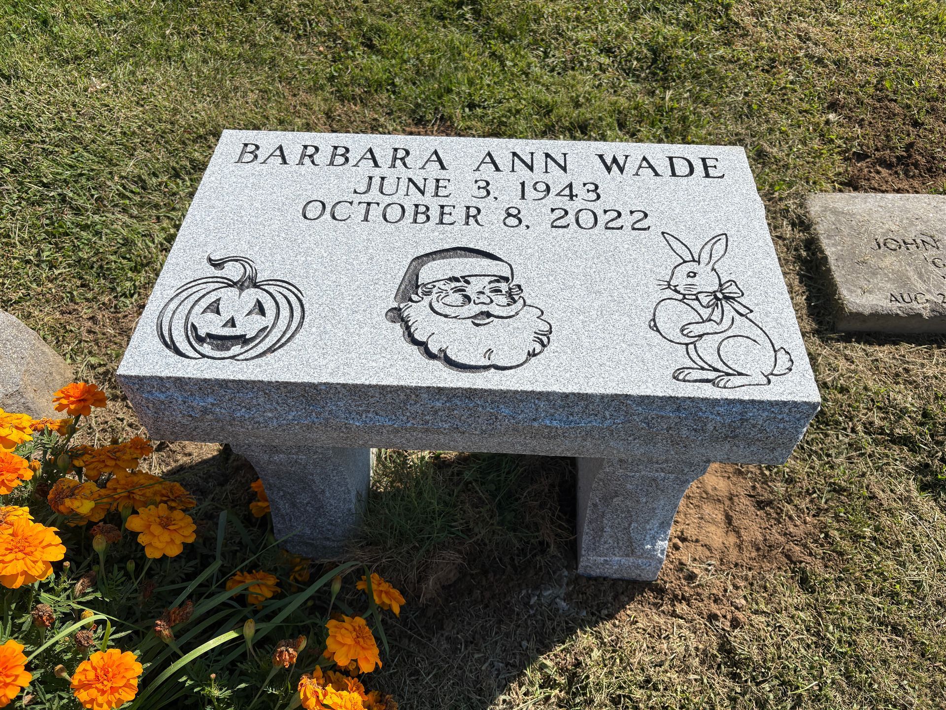 Wade Barre Grey Steeled Top BRP Legs Santa Claus Pumpkin Bunny V Sunk Lettering