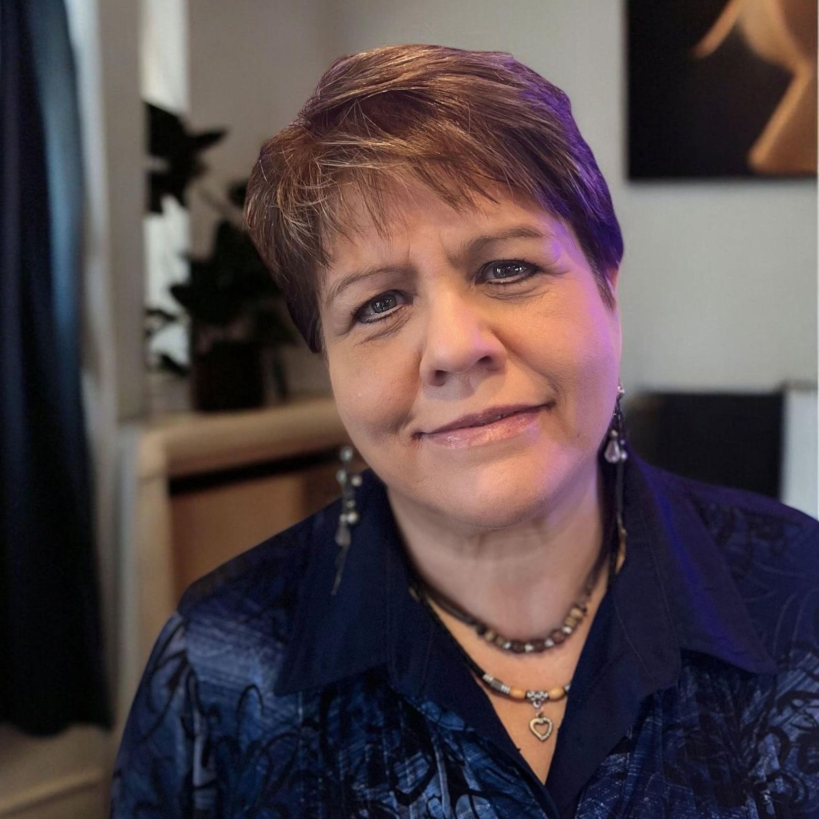 headshot of trained life coach, Ann McGaver