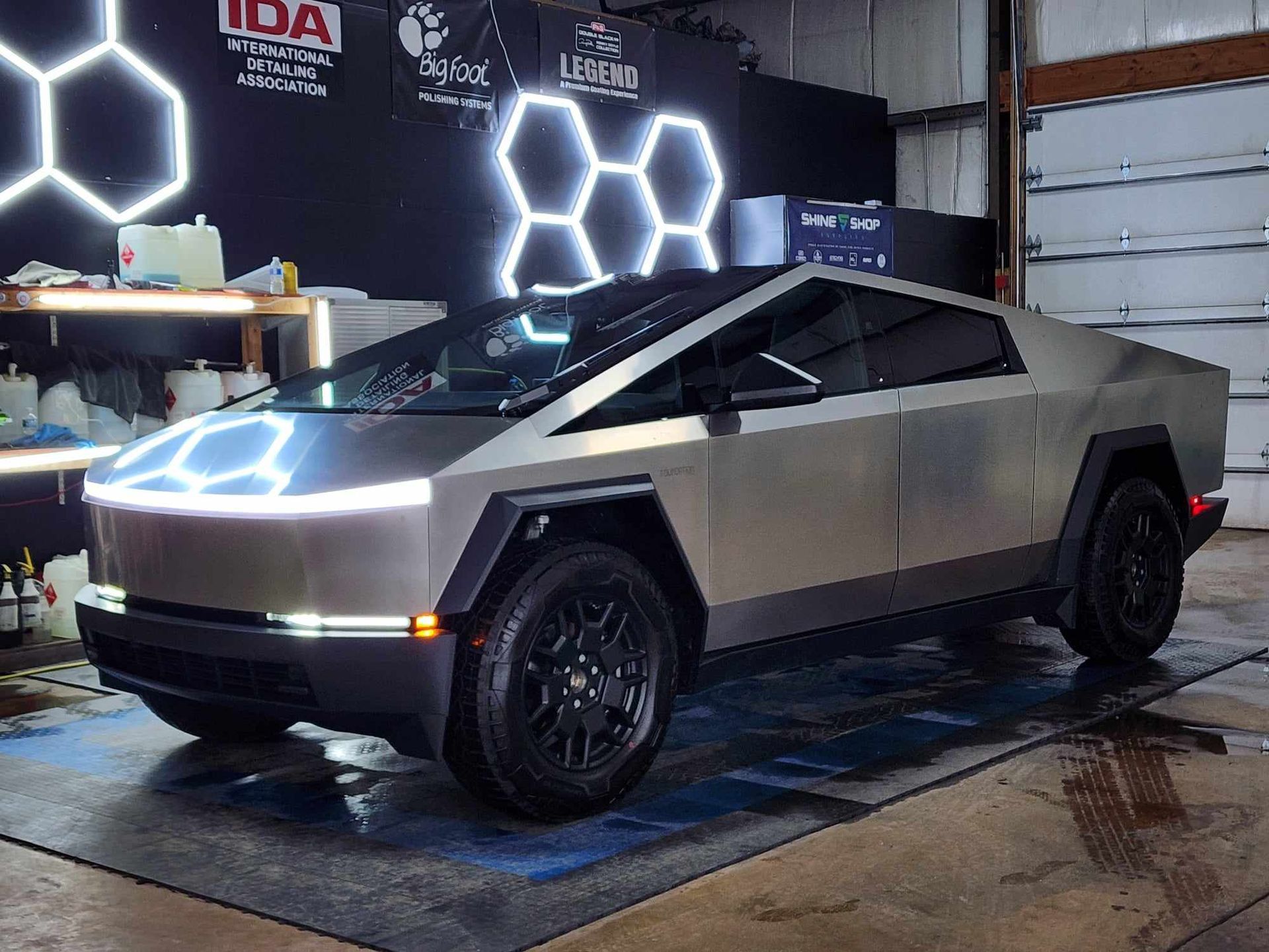 Telsa Cybertruck PPF and Vinyl