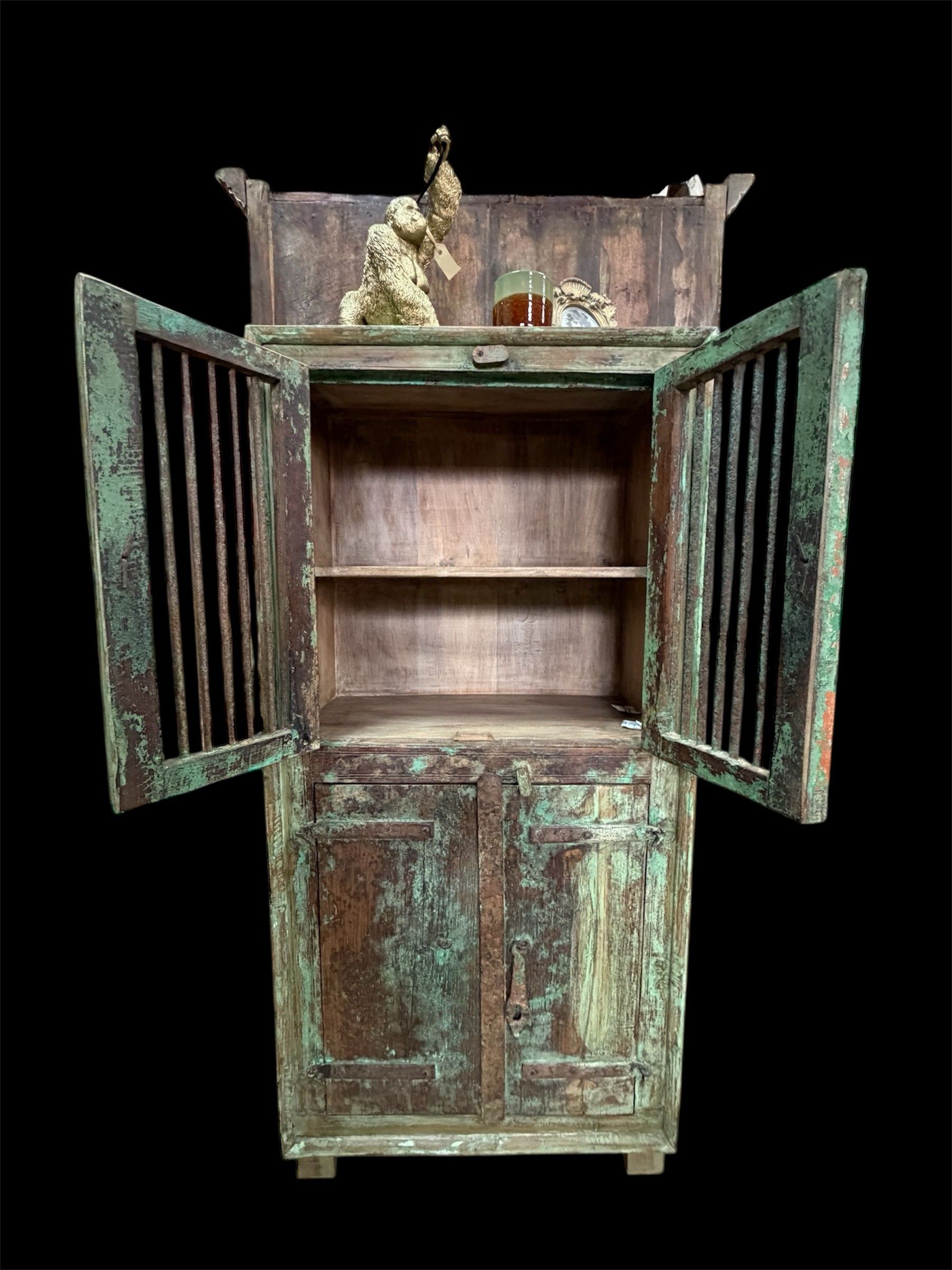 Unieke Vintage India Kast Handgemaakt & Authentiek