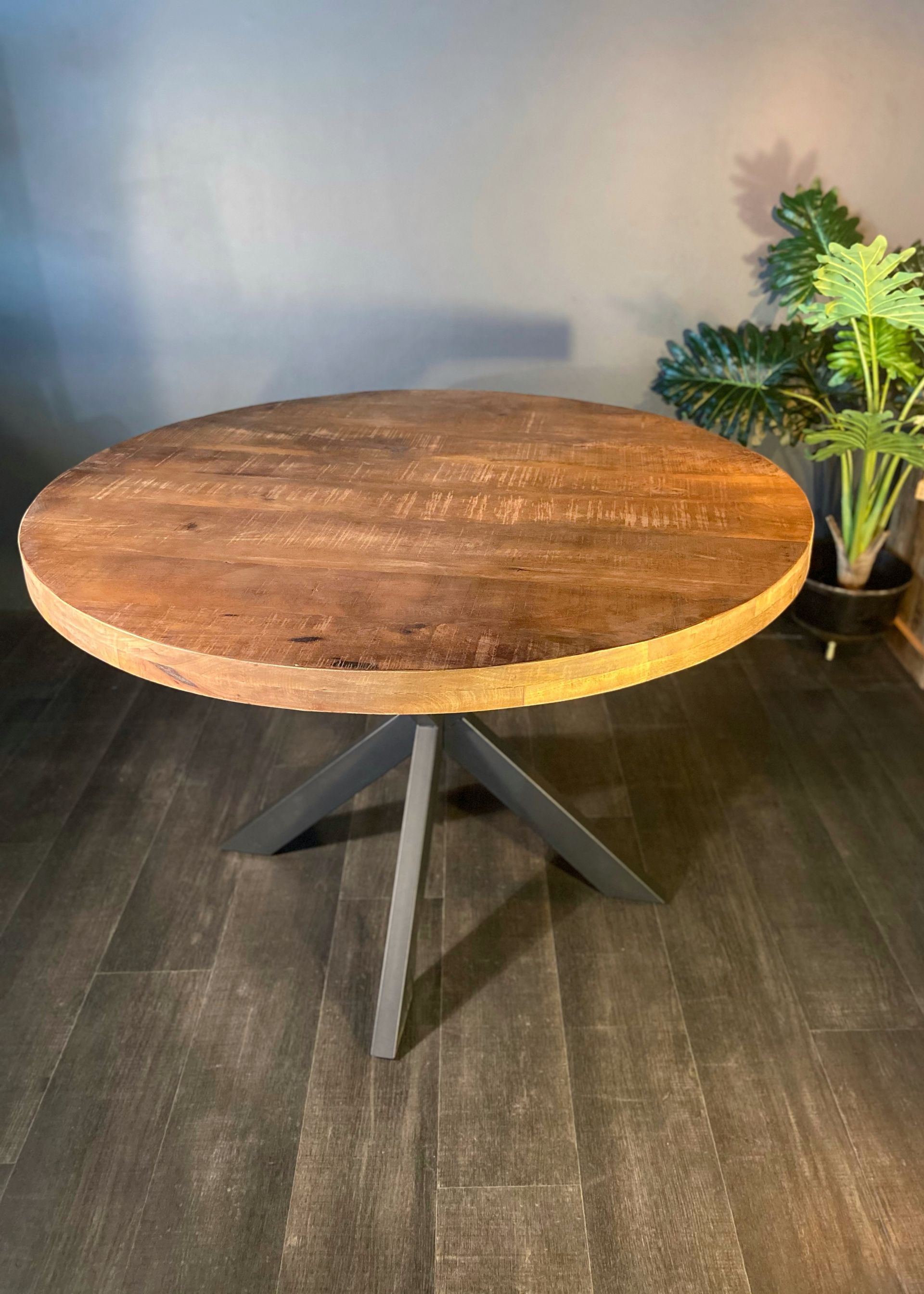 Ronde Eetkamertafel Wehl – Mangohout – Ø115 cm