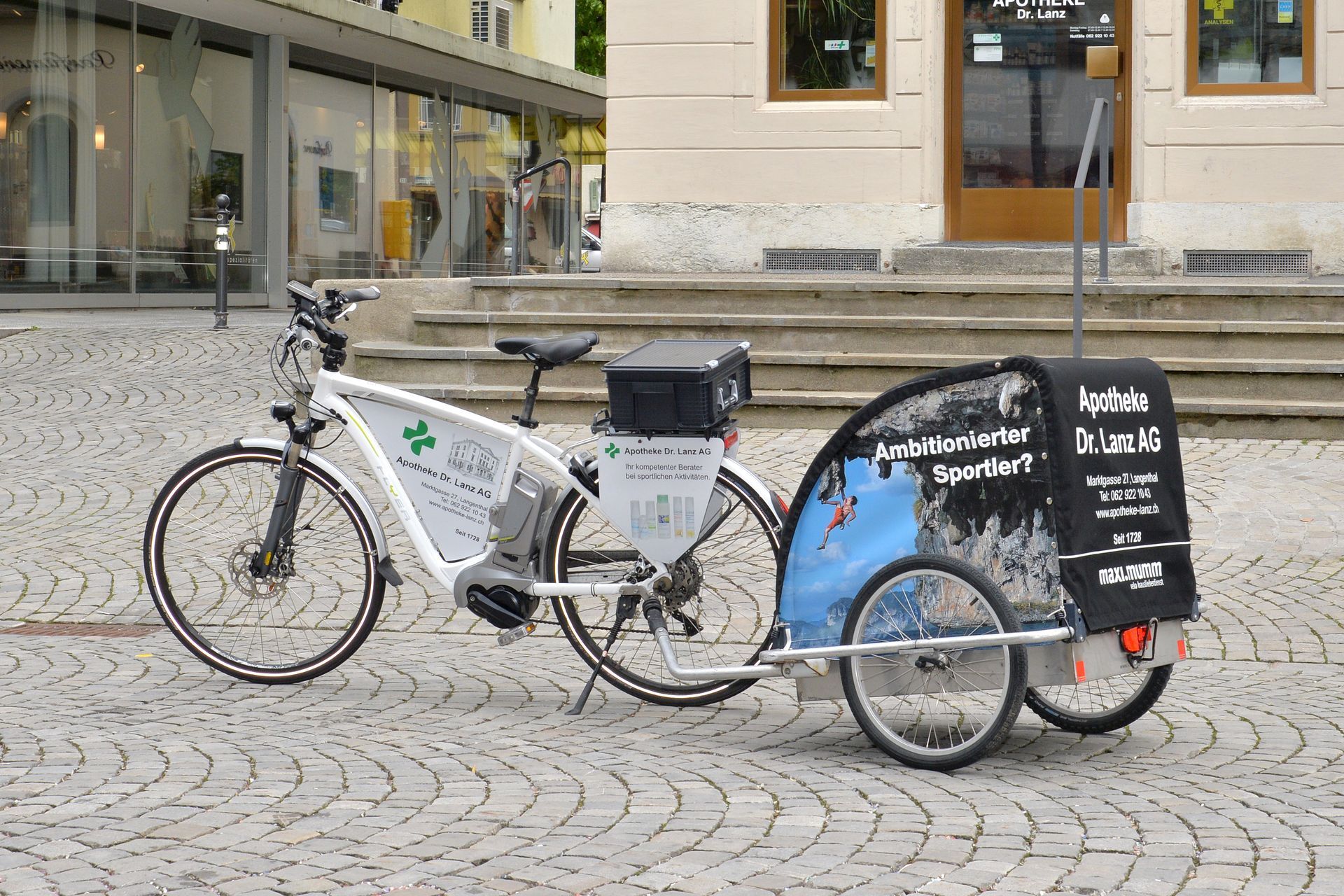 Hauslieferdienst mit Velo Apotheke Dr. Lanz AG, Langenthal