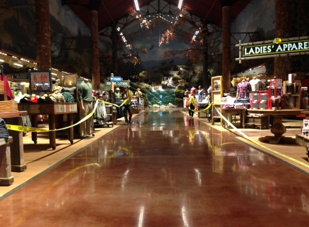 A store with a sign that says ladies apparel