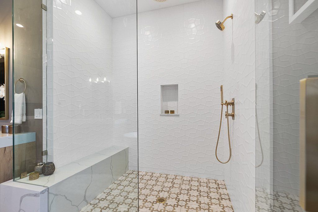 Shower tile contractor in Lake Forest, CA