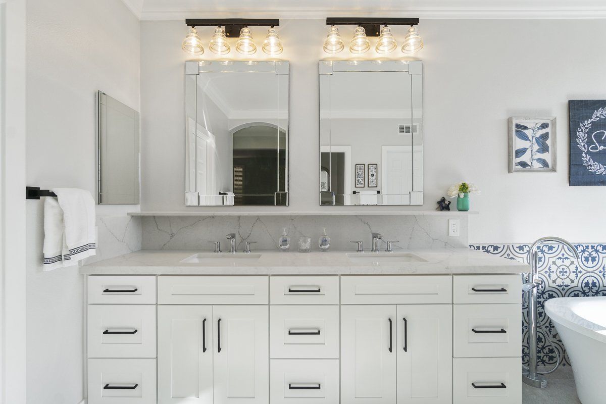 Bathroom Custom Cabinets and Countertop Contractor in Lake Forest, CA