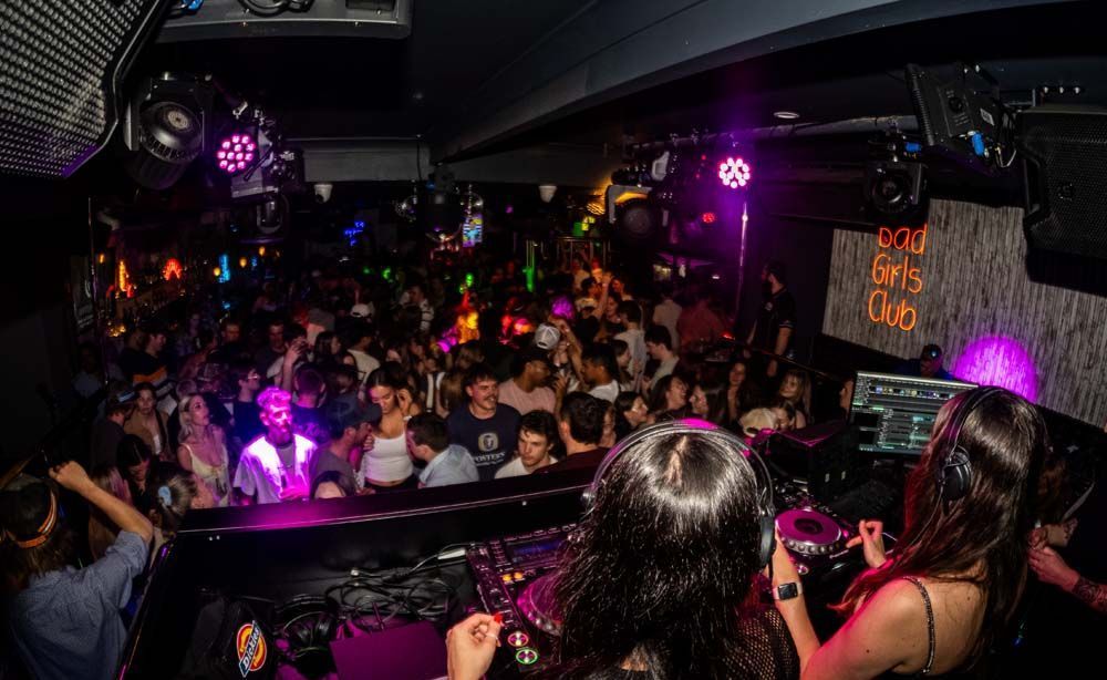 Tatts Nightclub Live DJs