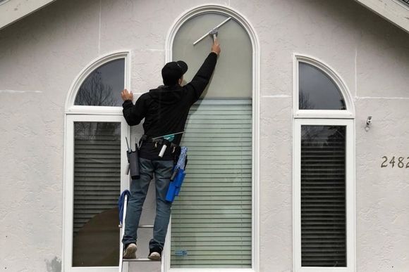 Window Cleaning Services in Kent WA & Surrounding Areas