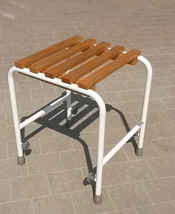 Sgabello doccia regolabile