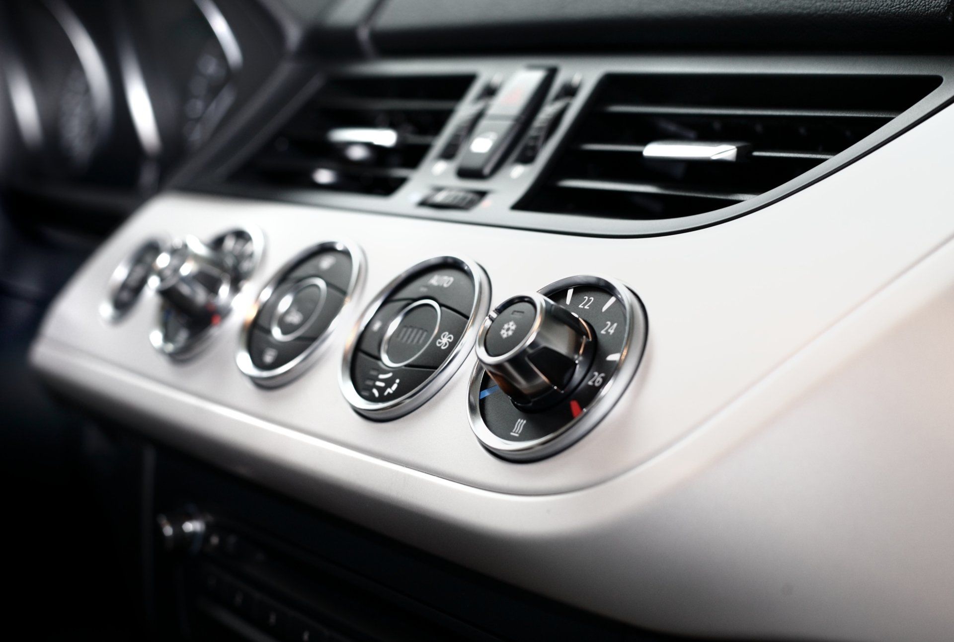 Modern Car Air Condition Control Panel -  Adelaide, SA - Silver’s Auto Centre