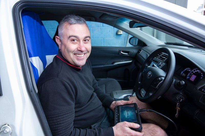A Man Diagnostics The Car - Adelaide, SA - Silver’s Auto Centre