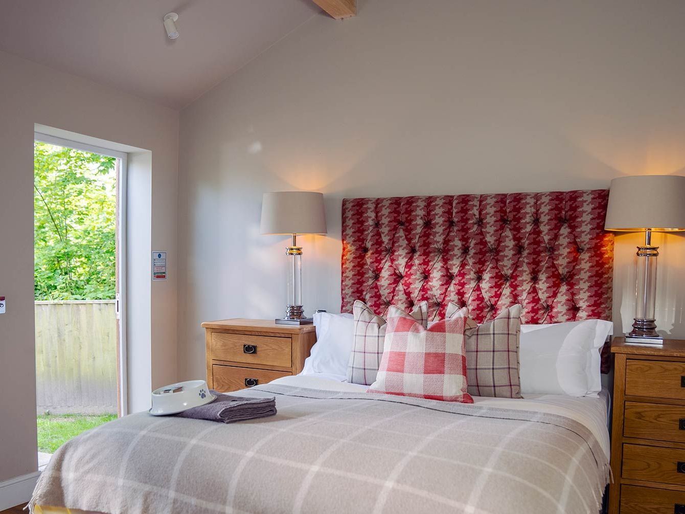 DUBAWI - GARDEN LODGE