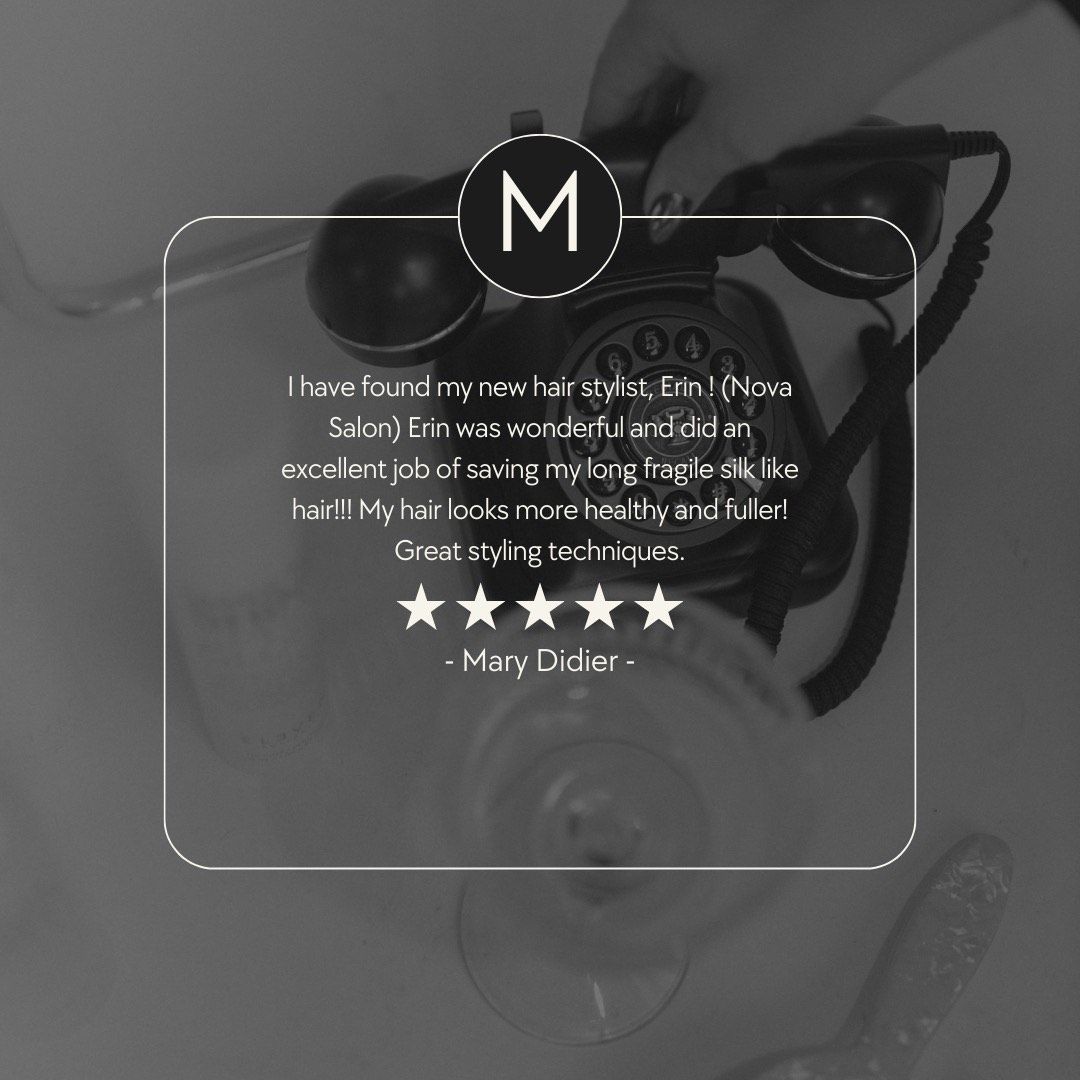 Testimonial with five stars on a blurred background with a vintage telephone.