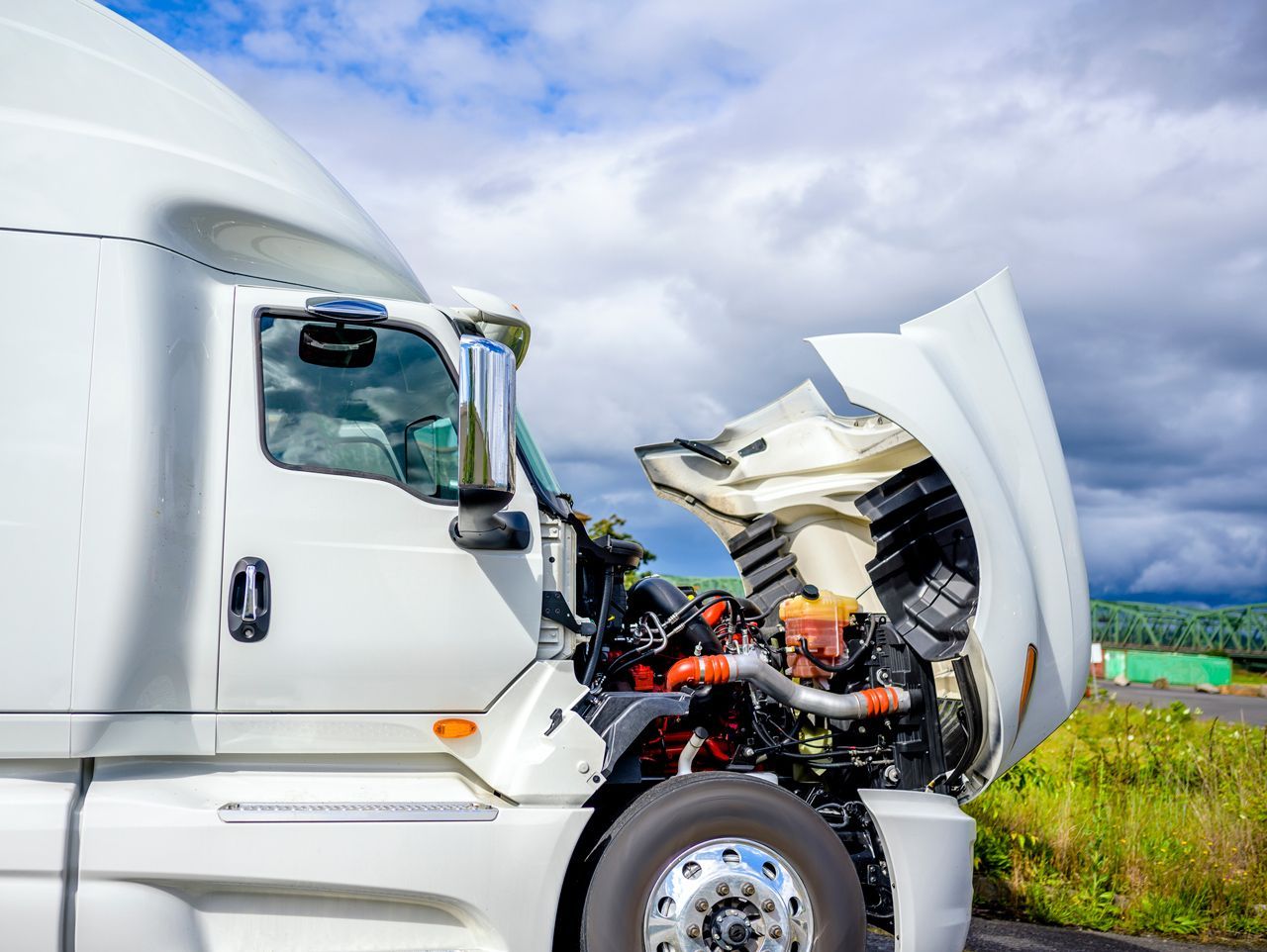 Service Truck Engine — Morristown, TN — Express Lane Oil West