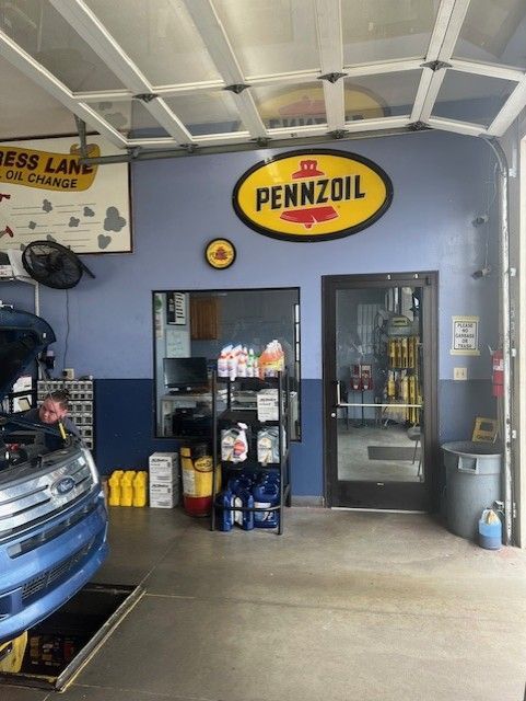 Motor Oil — Morristown, TN — Express Lane Oil West