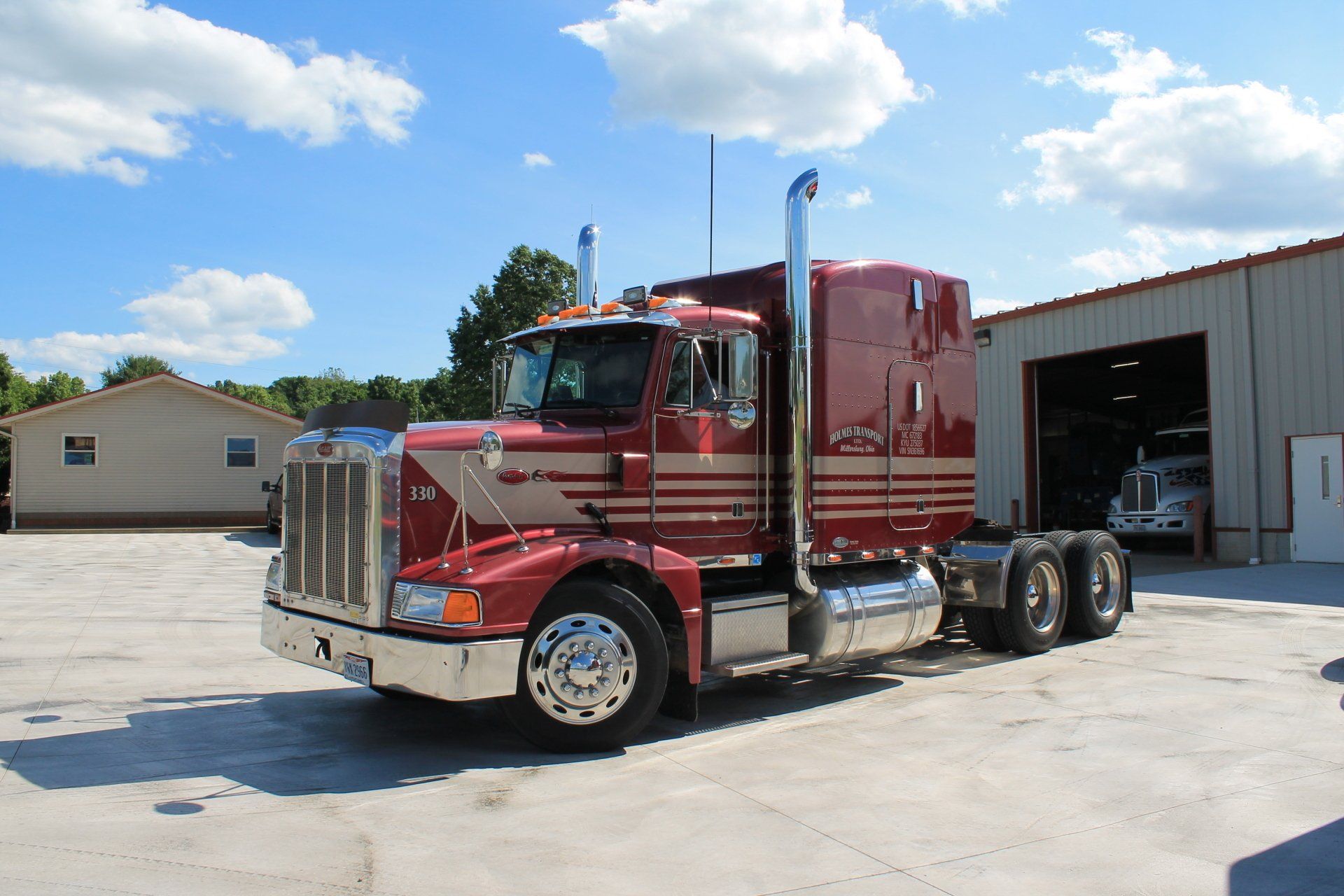 Transport Truck | Millersburg, OH | Holmes Crane Service