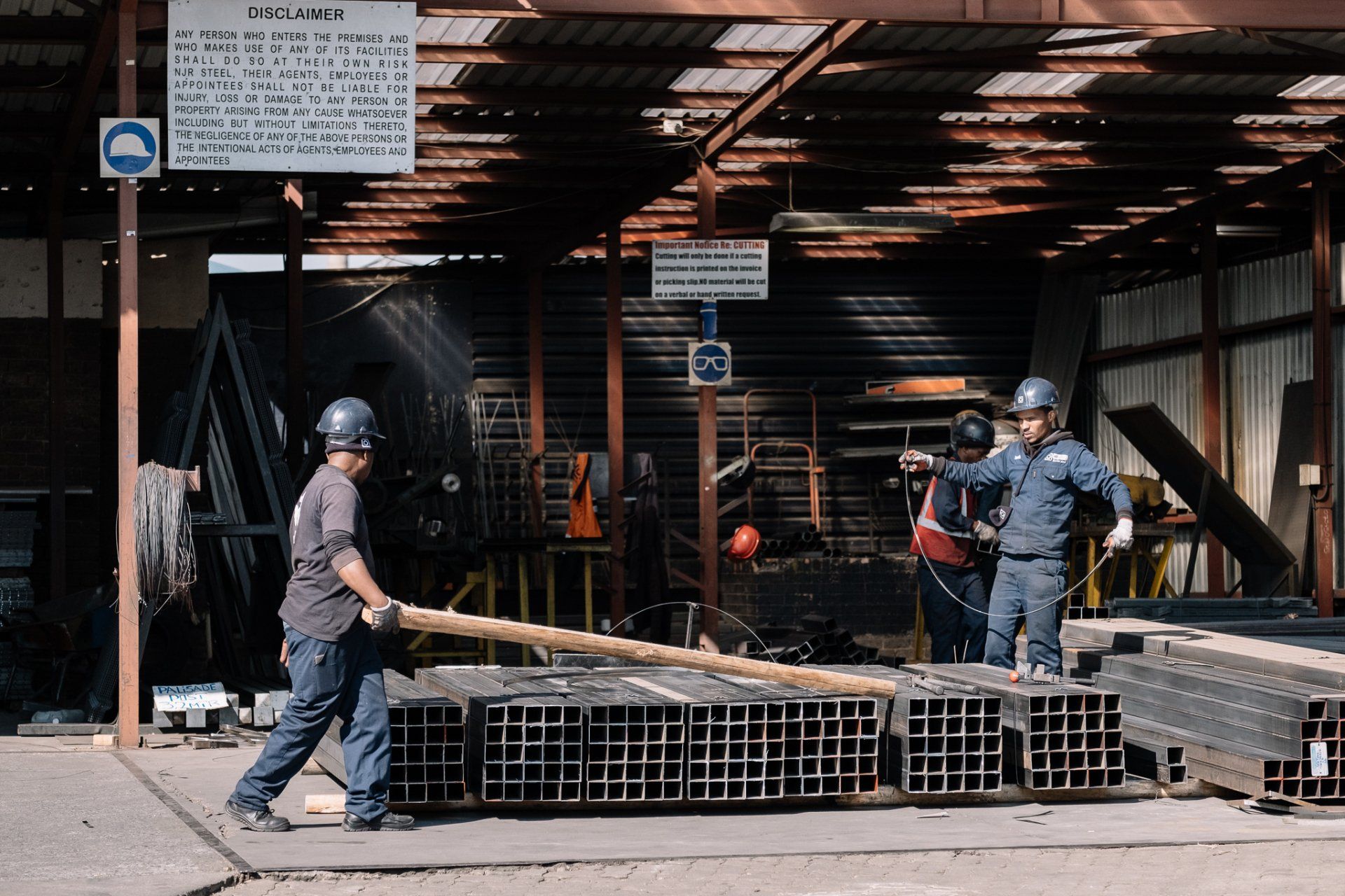 njr workers cutting steel