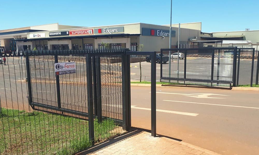 De-fence project in SA