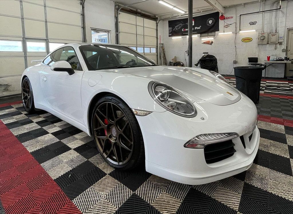 2014-Porsche-911-Carrera