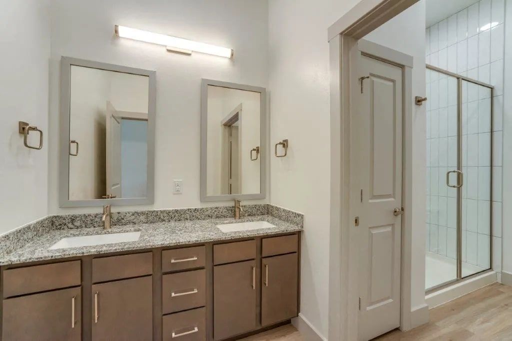 Bathroom at Valor at the Realm in Lewisville, TX.