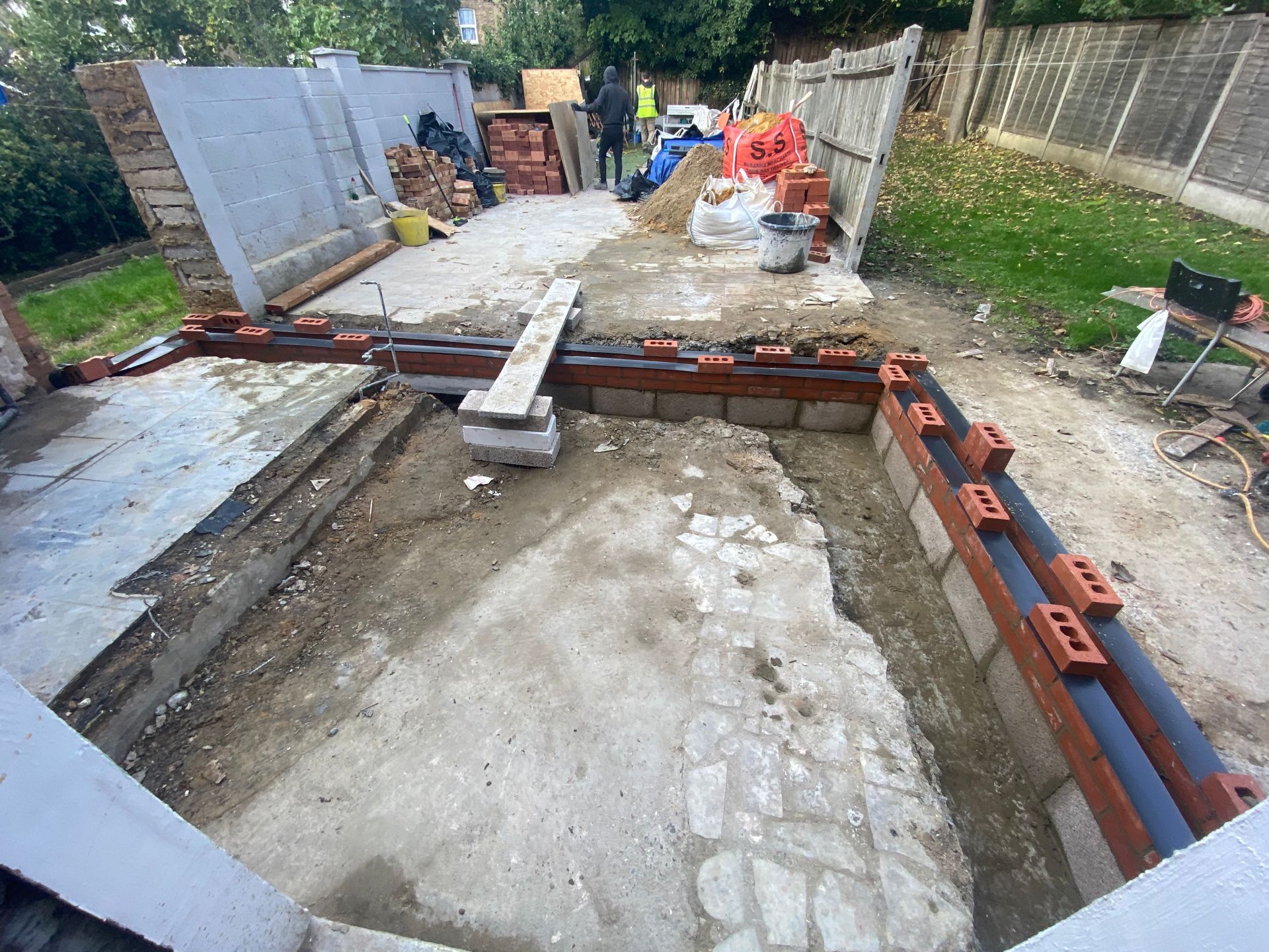 Foundations and brickwork for a kitchen extension in Walthamstow E17 by the Ibex Builders team.