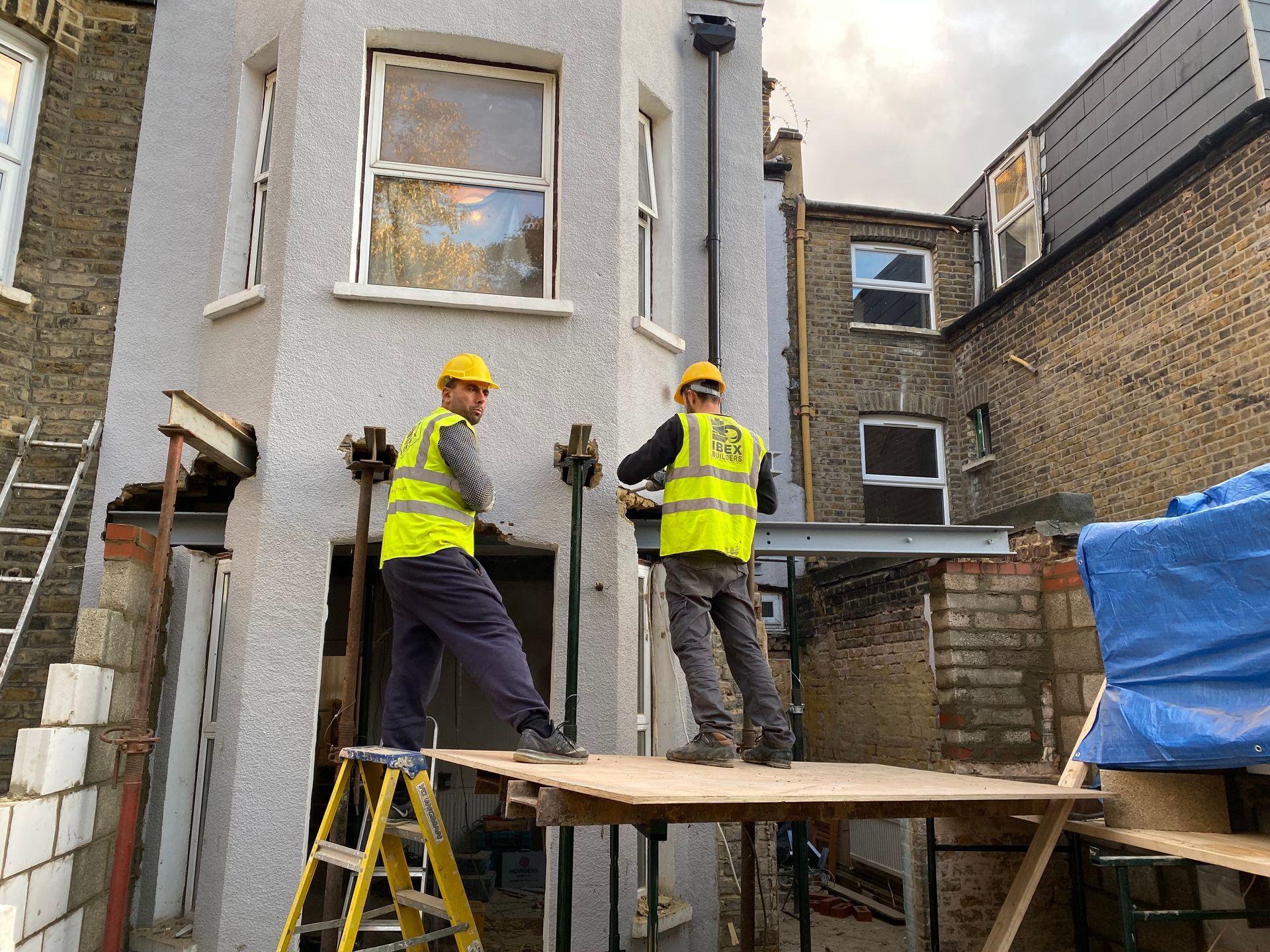 Ibex Builders team fitting steel supports for a rear kitchen extension in Walthamstow E17.