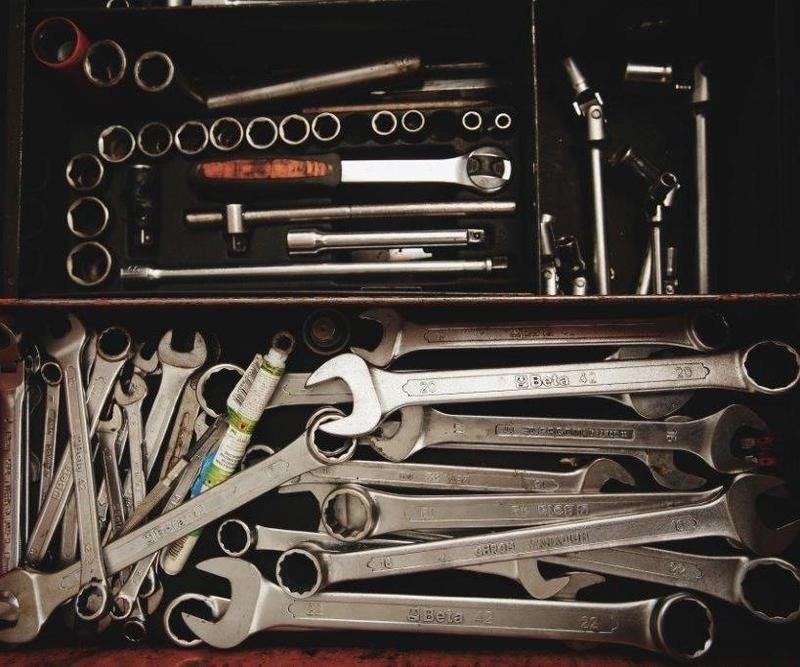 attrezzi per riparazione di autoveicoli