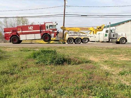 Twelve Wheeler Truck - Harvey, LA - Carnival Wrecker Service