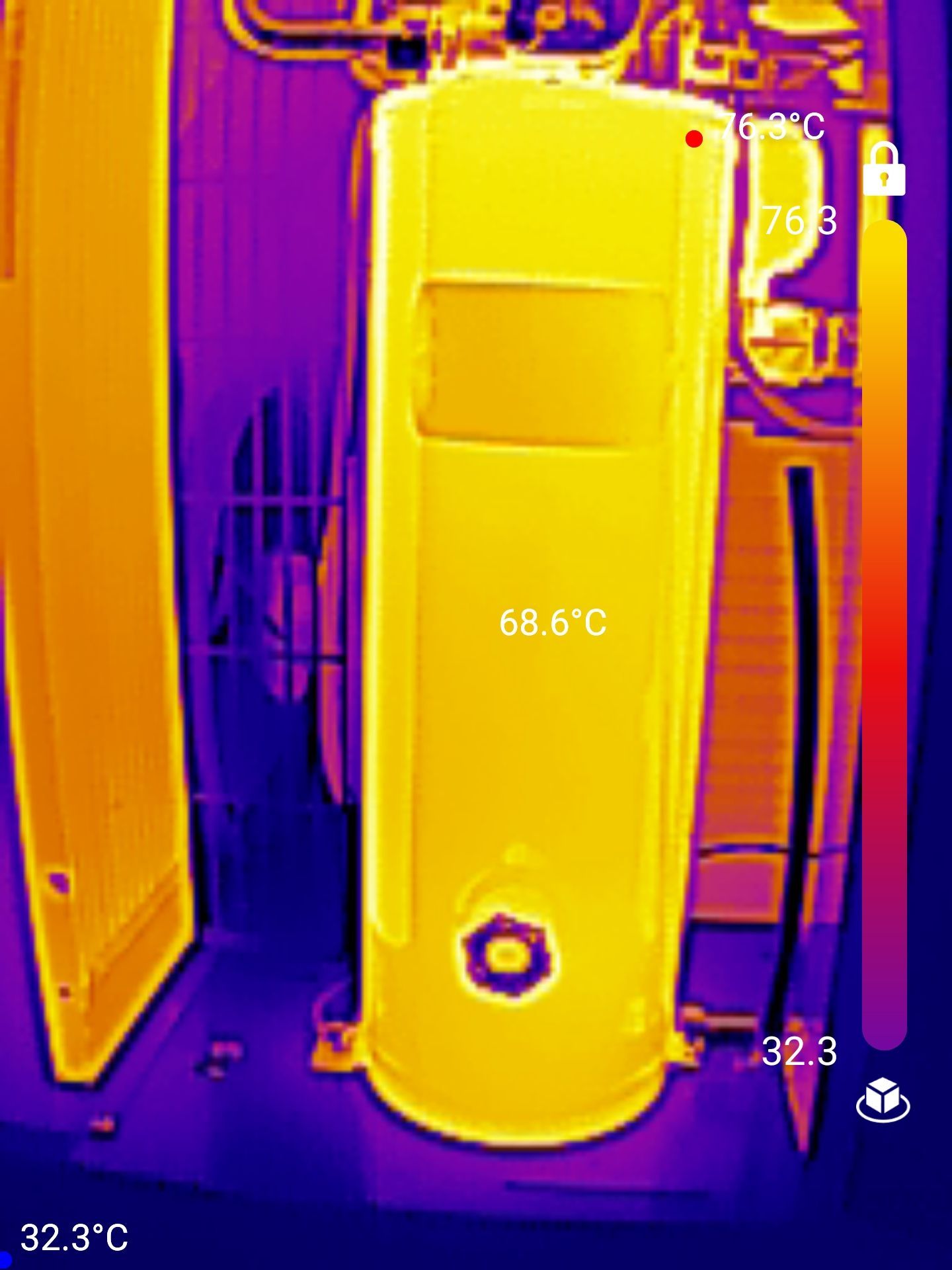 A thermal image of a water heater with a temperature of 68.6 degrees celsius.