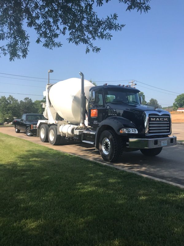 A concrete mixer truck