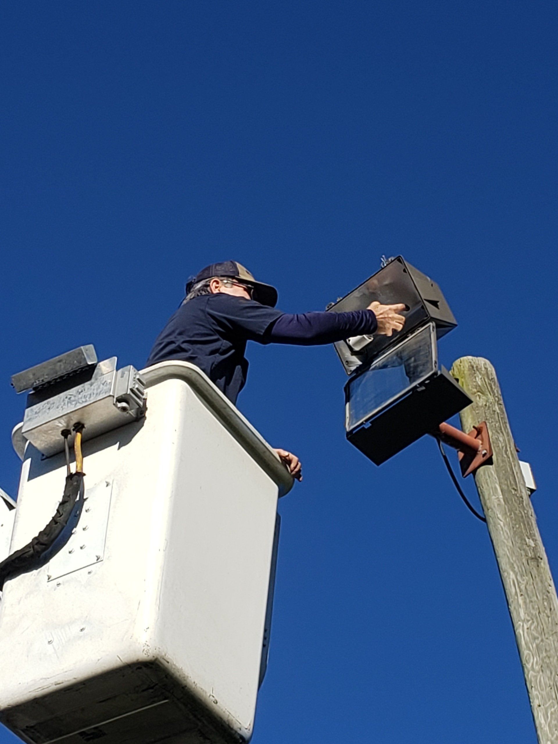 Parking Lot Lighting Repair and Light Pole Installation | Virginia Electrician Services Installation