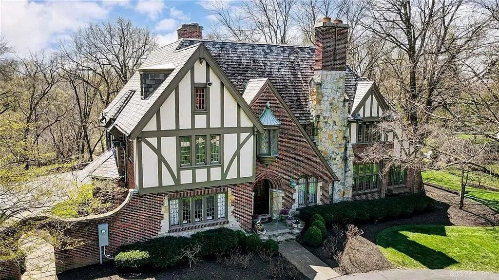 Older Tudor style home in Moreland Hills, OH