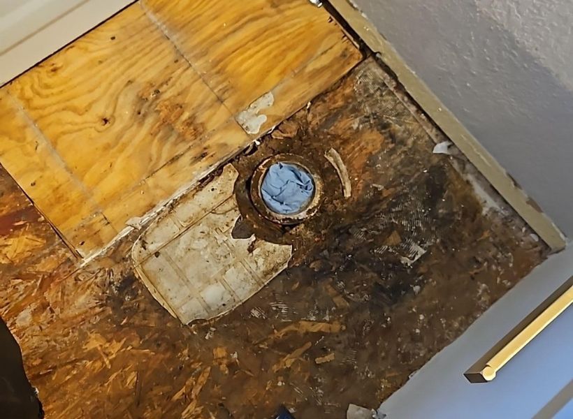 broken toilet flooding