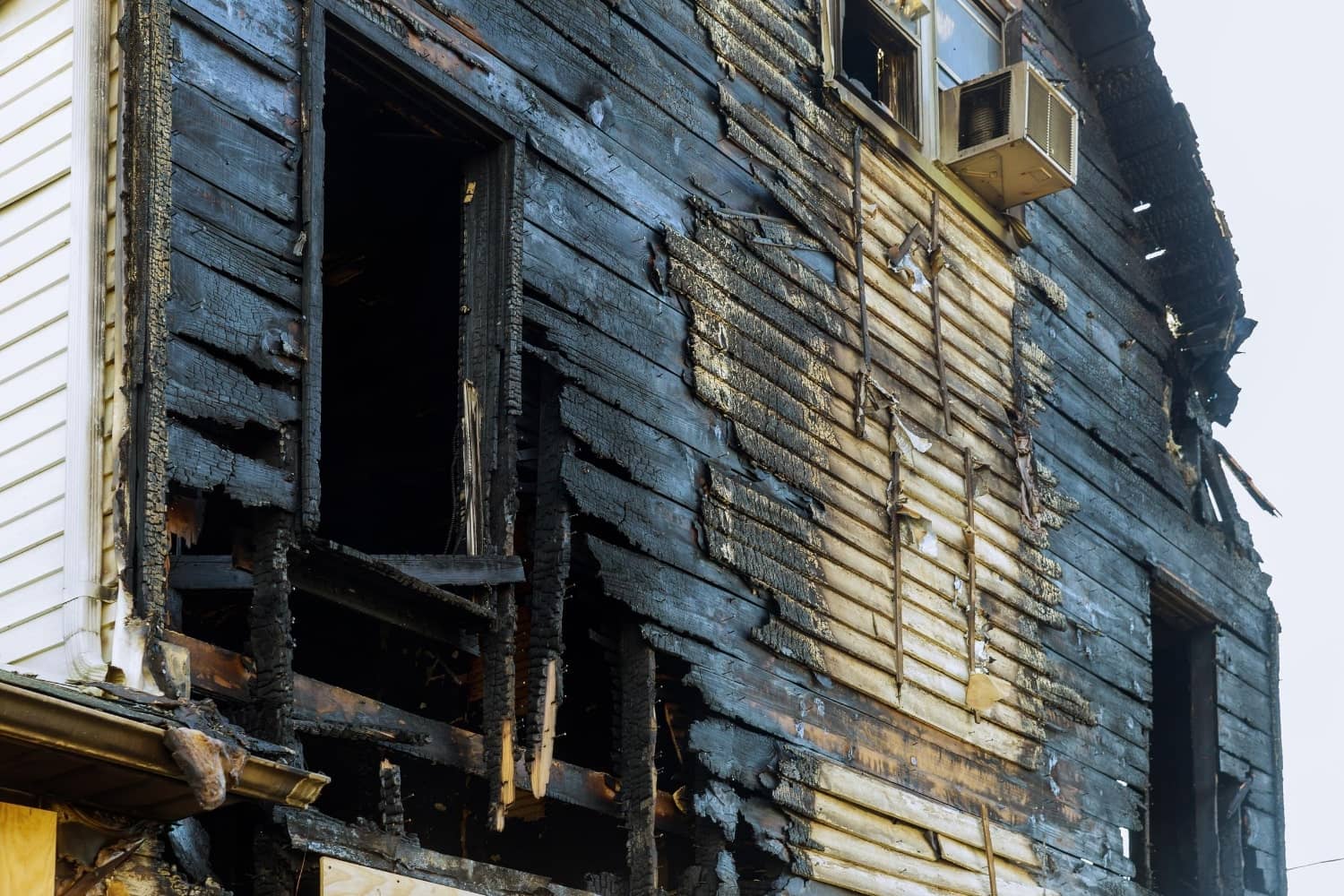 fire damage restoration contractor
