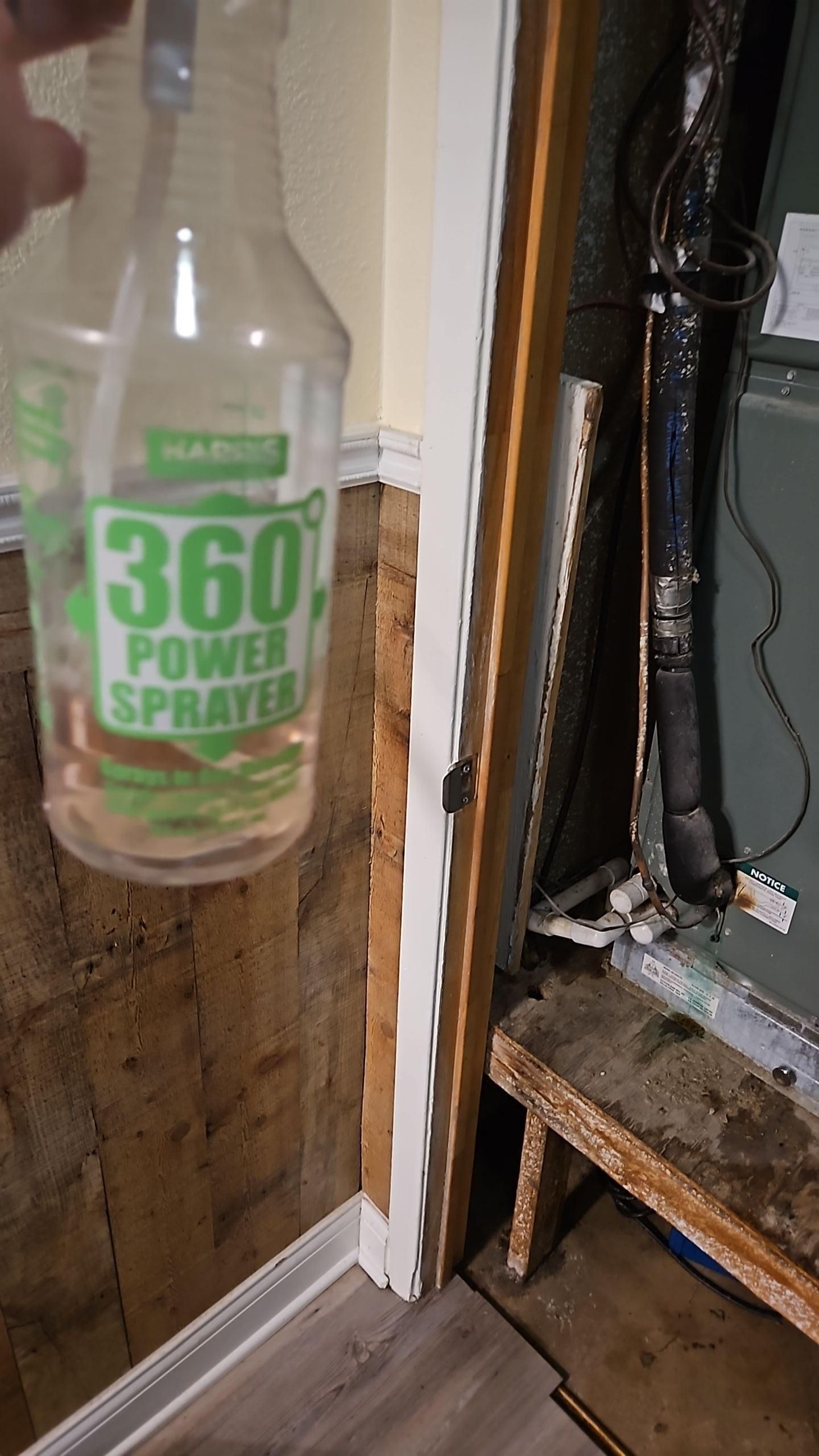 Water damage cleanup in commercial space