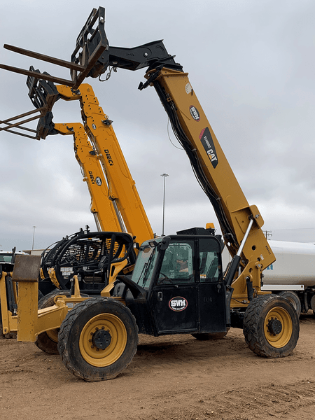 2014 CAT 1055C Telehandler W/Cab