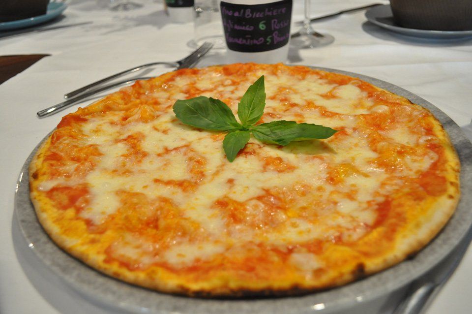 Pizza con mozzarella