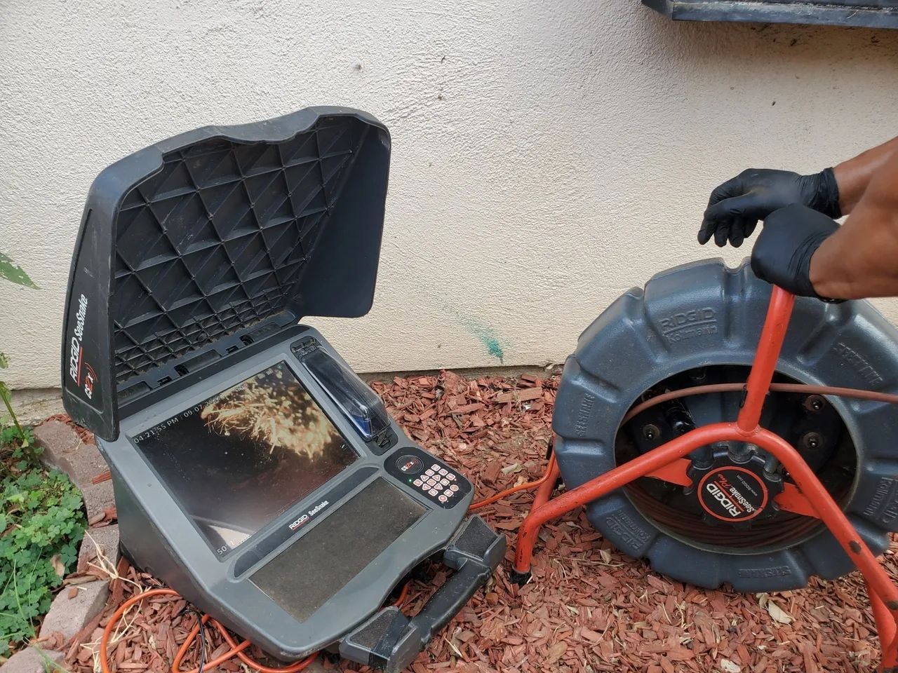 emergency plumbing services in Encino CA