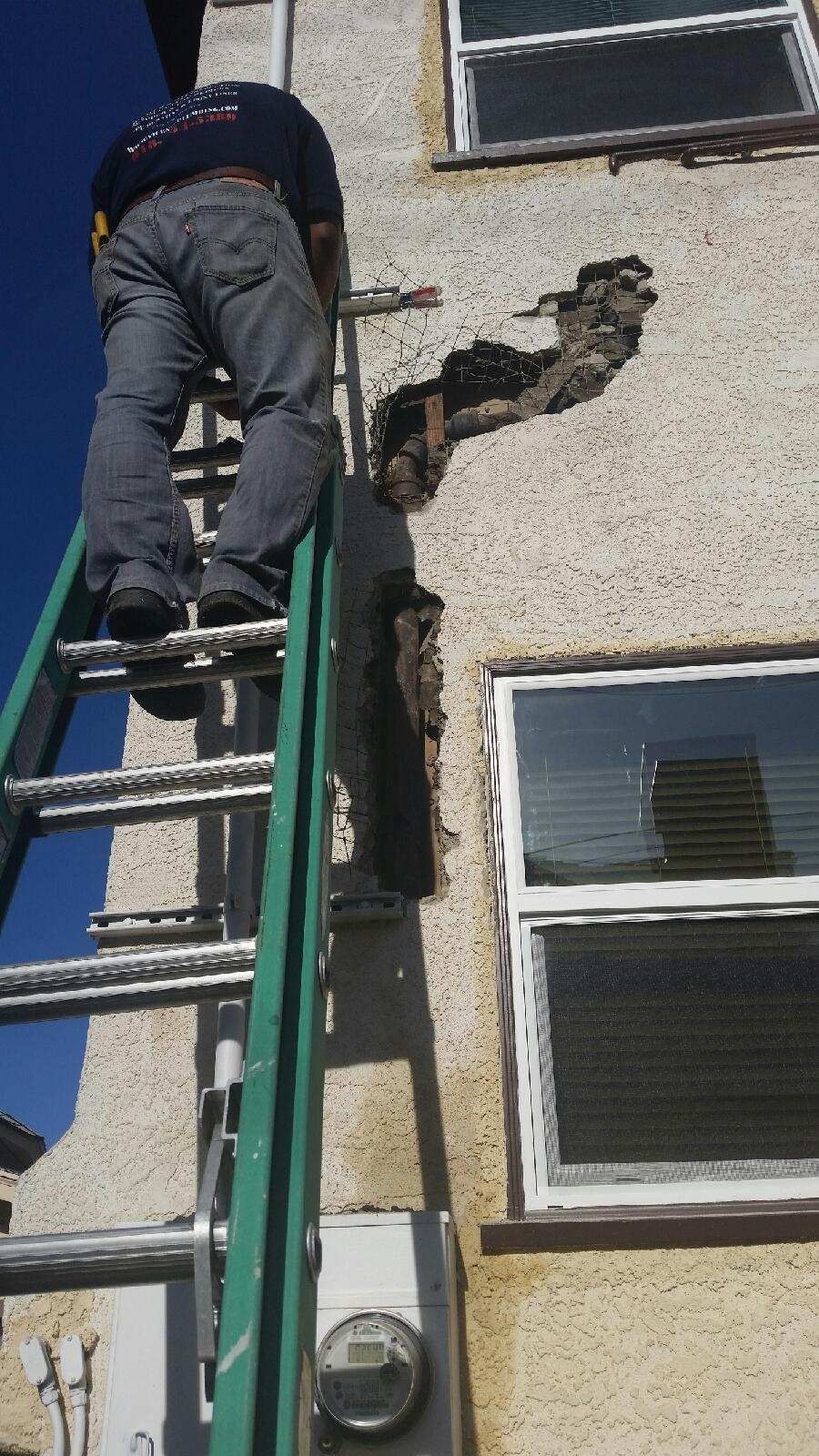 emergency plumbing services in Encino CA