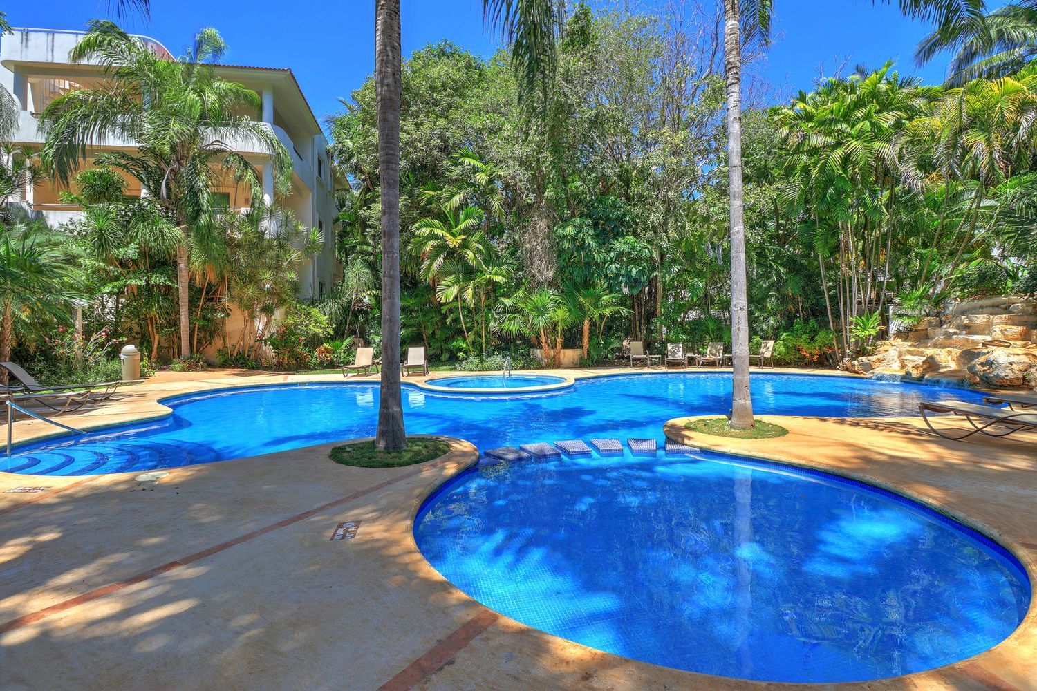 La Fabrica, Valle de Bravo, Mexico