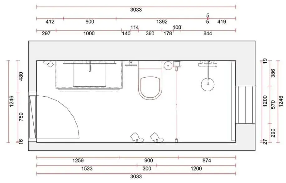 Badeværelseslayout med mål. Viser placering af håndvask, toilet, bruser og dør.