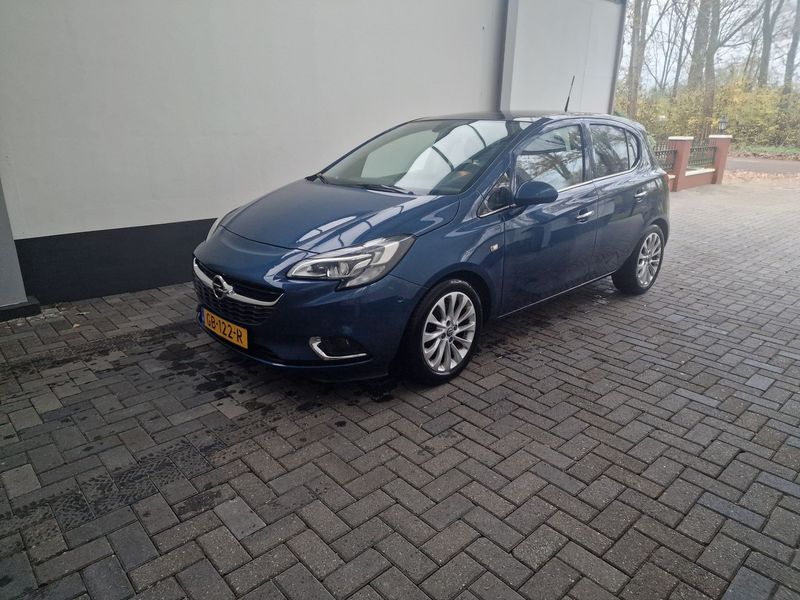 Opel Corsa interieur