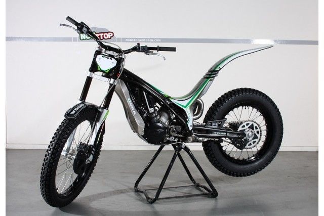 Ossa TR 280i achterzijde