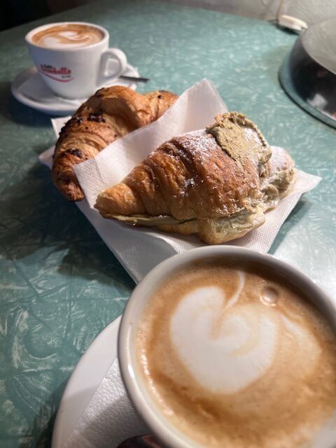 Capucinno and pastries