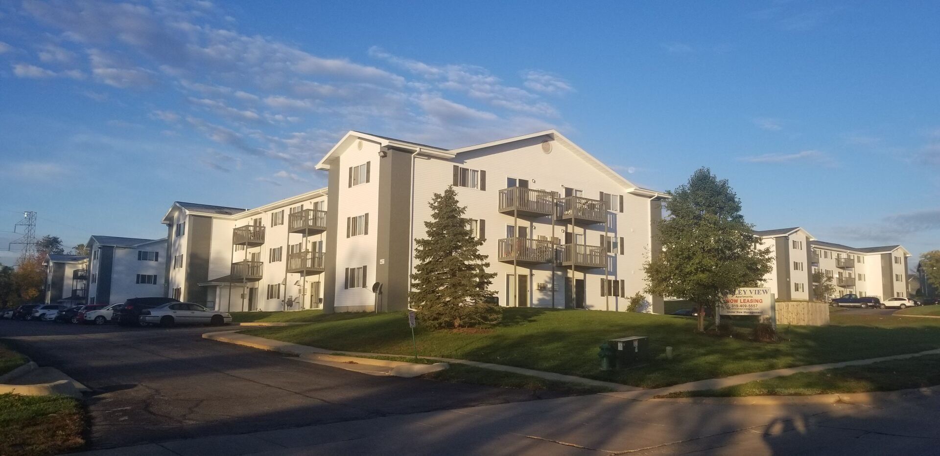 VALLEY VIEW APARTMENTS