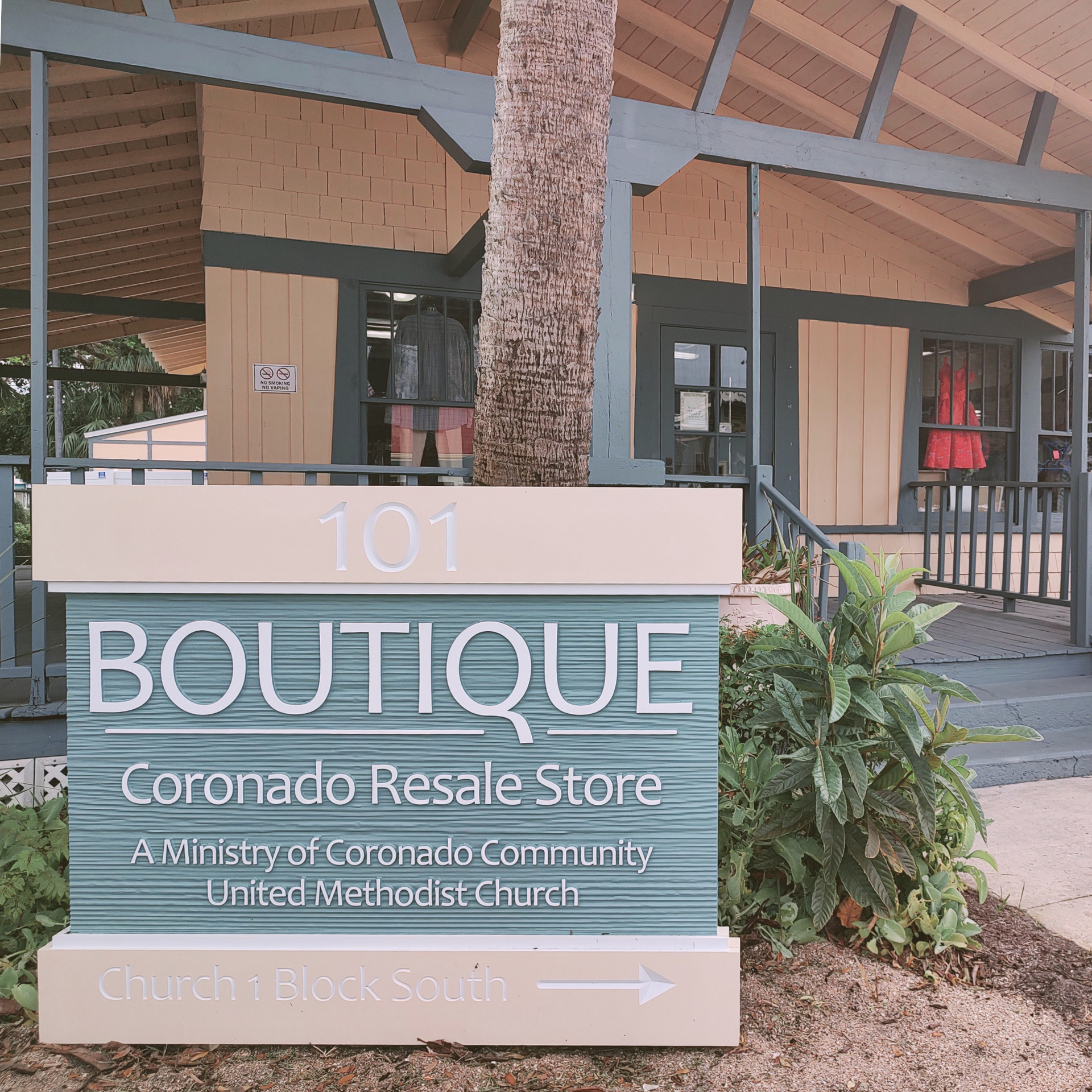Boutique Coronado Community UMC Resale Store
