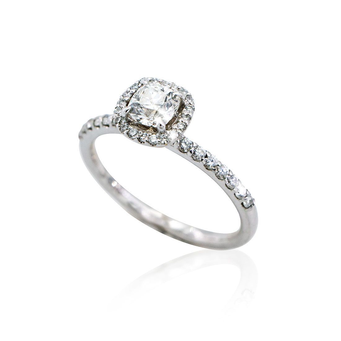 bageu solitaire diamant taille coussin